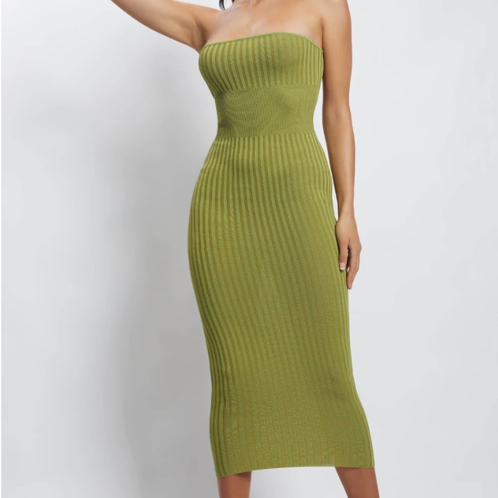 Kyra - STRAPLESS KNIT MIDI DRESS -Meshki